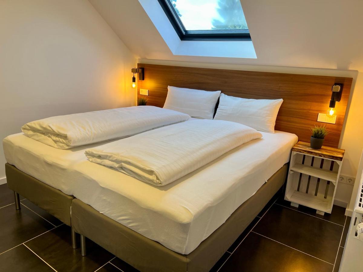 Junipro Apartments & Rooms Bosen-Eckelhausen Eksteriør bilde